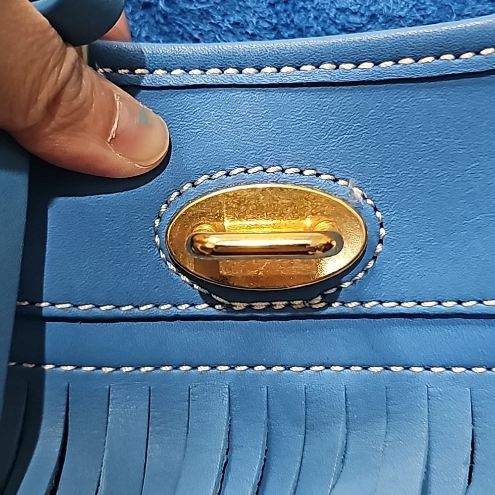 Dooney Lulu Fiona Crossbody - Picture 5 of 13